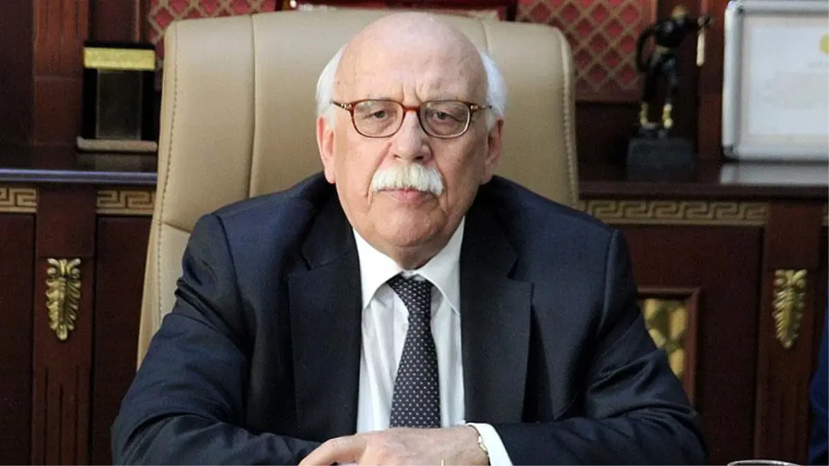 Yazar Akif Emre\'nin Vefatı