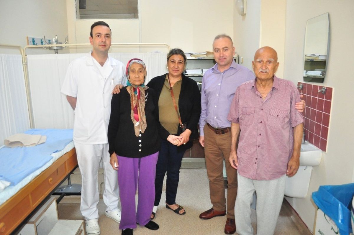 80\'inden Sonra Mide Kanseri Ameliyatıyla Hayata Tutundular