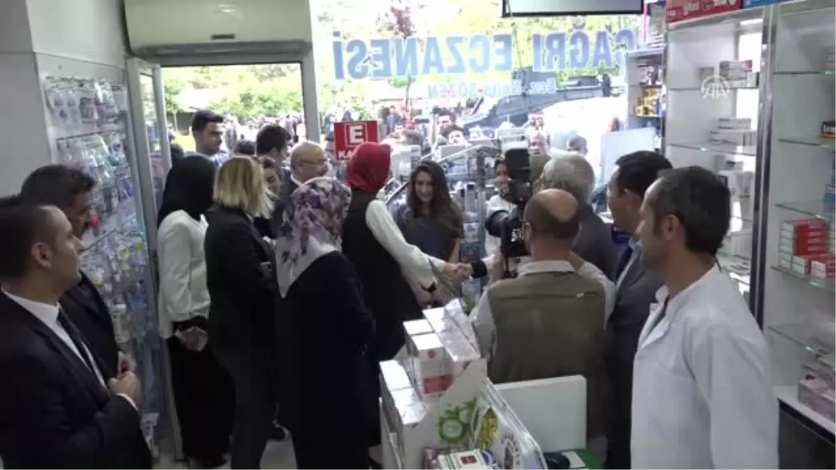 Aile ve Sosyal Politikalar Bakanı Kaya, Şehit Ailelerine Taziye Ziyaretlerinde Bulundu