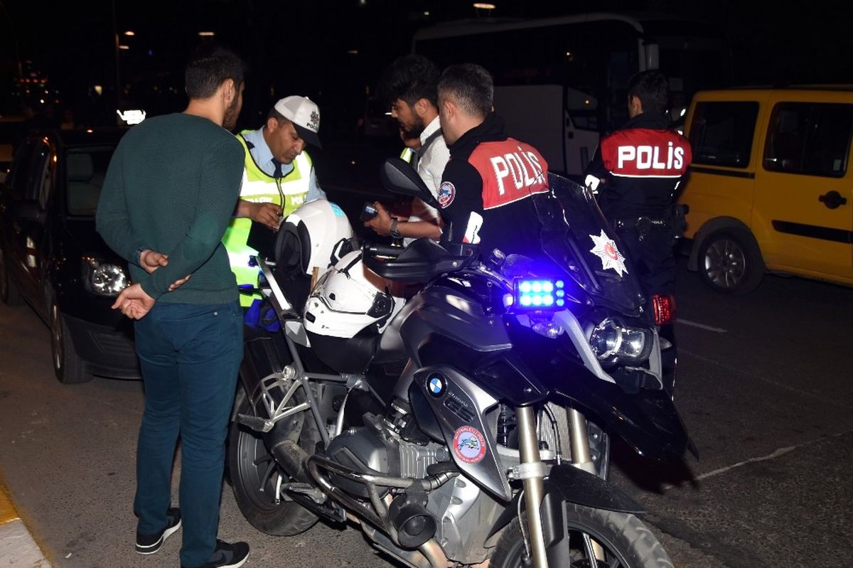 Antalya\'da "Türkiye Güven Huzur Uygulaması 6"