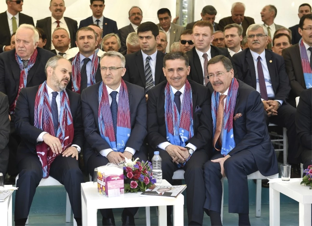 Başkan Gökçek Trabzon Günleri\'nin Açılışına Katıldı