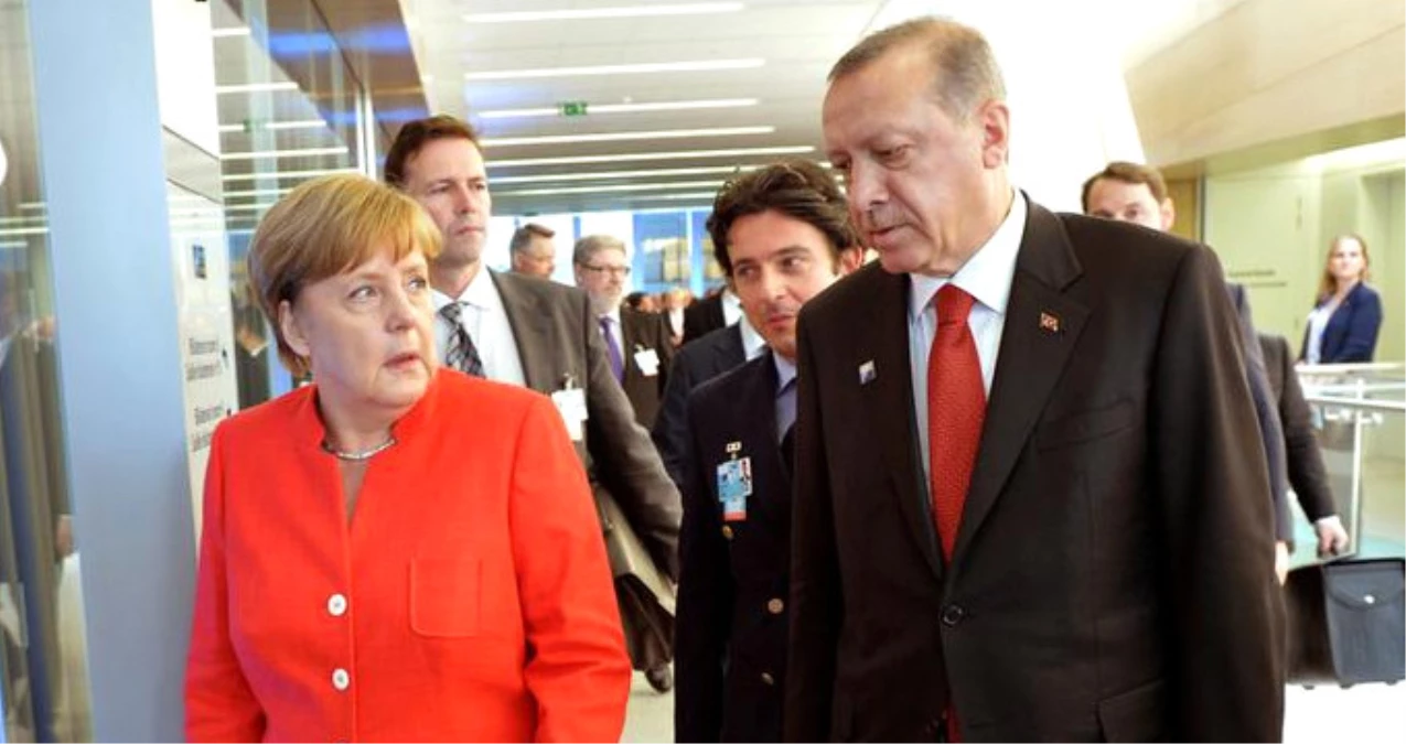 Merkel, Brüksel\'deki Görüşmede Erdoğan\'dan İncirlik\'i ve Deniz Yücel\'i İstedi
