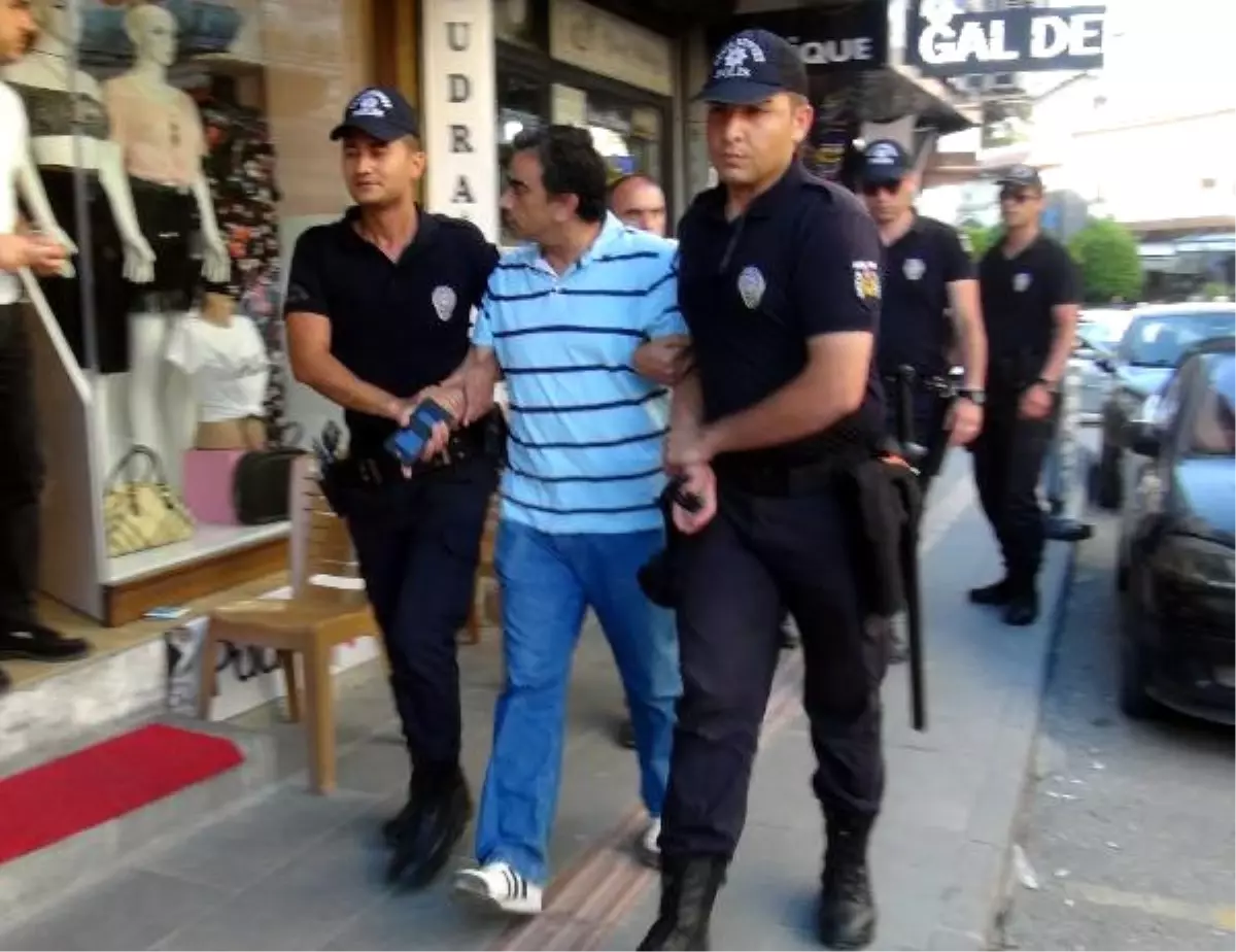 İzinsiz Gösteriye Polis Müdahalesi 18 Gözaltı