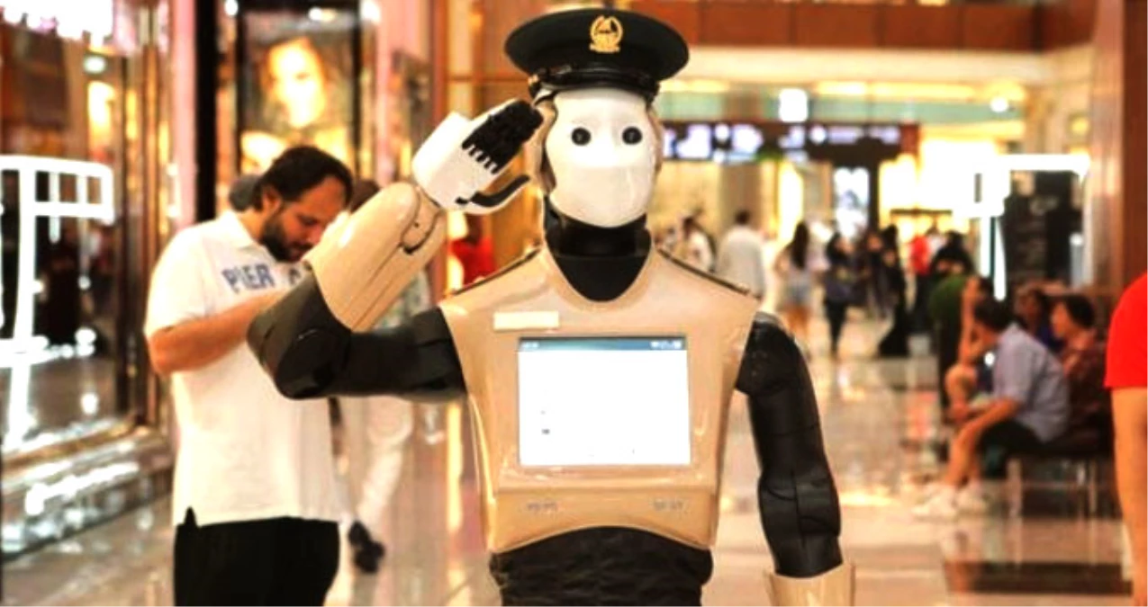 Dubai\'de İlk Robot Polis Göreve Başlıyor