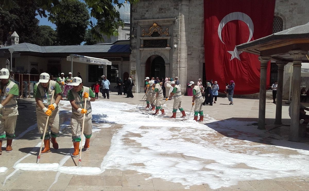 Eyüp Sultan Camisi, "Gül" Kokacak