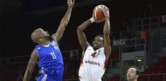 Galatasaray Odeabank - Anadolu Efes: 73- 63