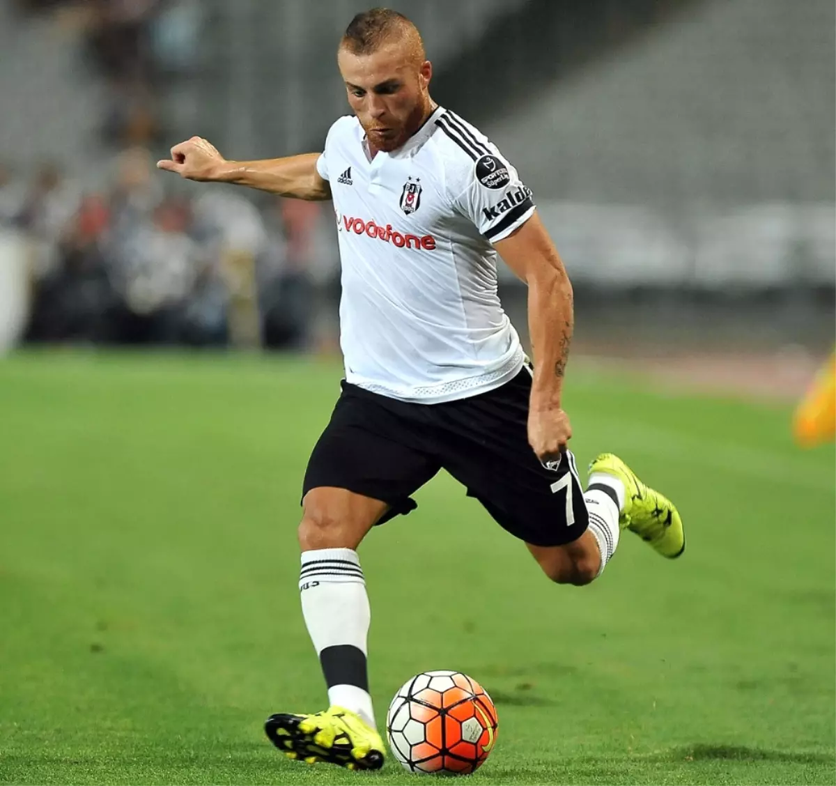 Gökhan Töre Beşiktaş\'a Döndü