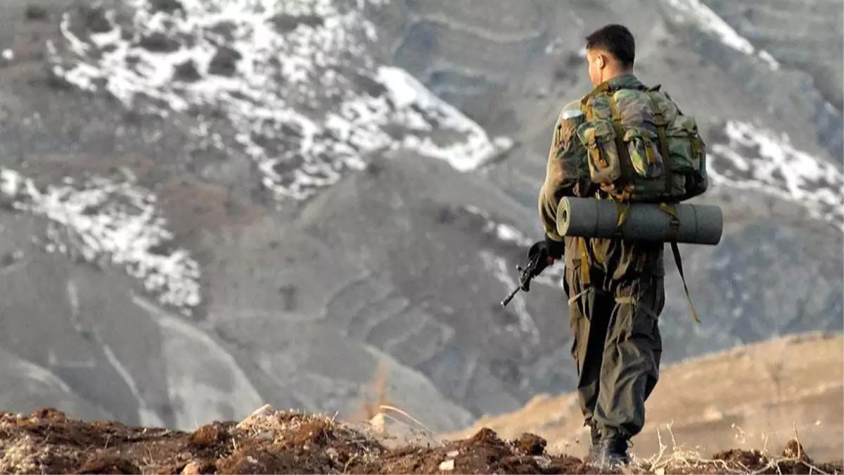 Hakkari Şemdinli\'de 1 Asker Şehit Oldu