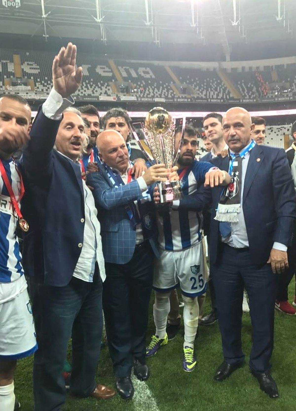 Ilıcalı, Erzurumspor\'un Coşkusuna Ortak Oldu
