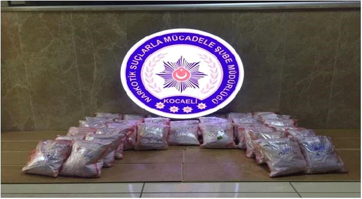 İran\'dan Getirilen 34 Kilo 500 Gram Eroin İzmit\'te Ele Geçirildi