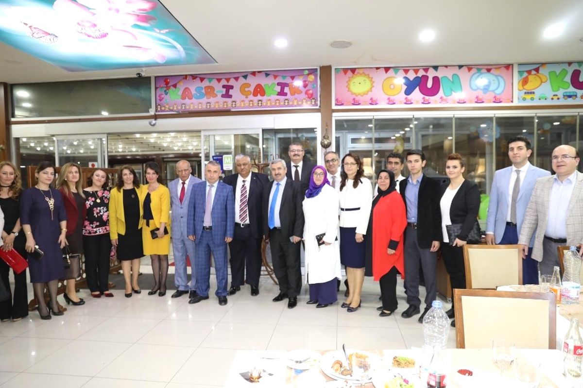 Muazzez Arslan ve Şanlı İçin Veda Yemeği