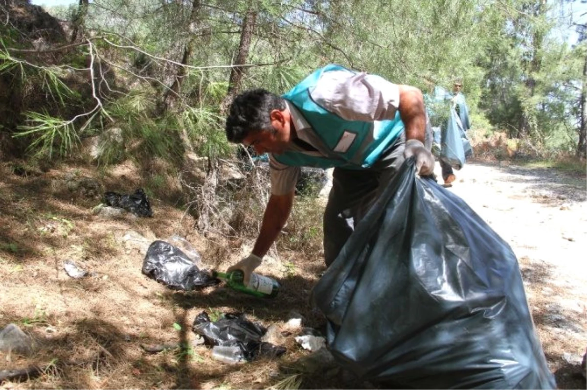 Nusaybin\'de Çevre Temizliği Kampanyası