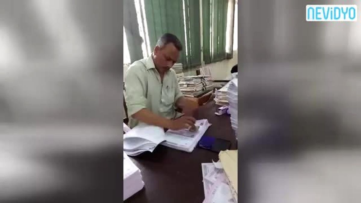 Süper\' Memur Hızıyla Şaşkına Çeviriyor!