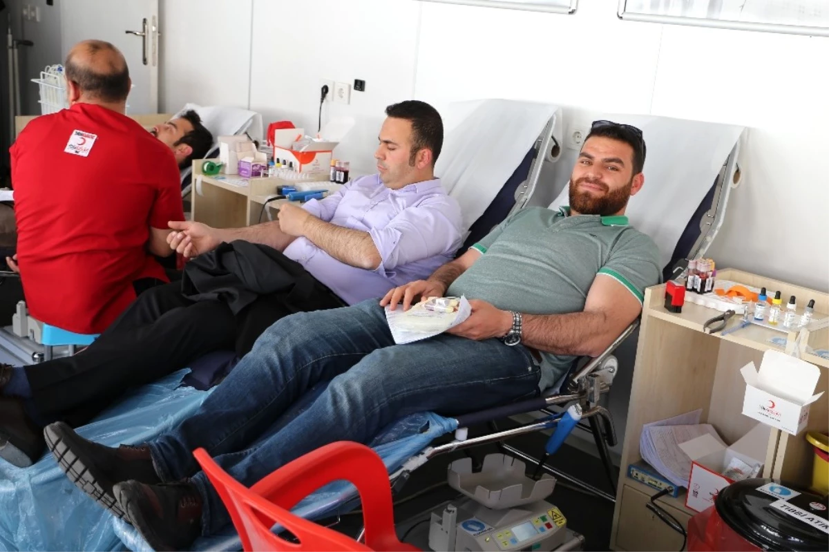 Varto\'da Kan Bağışı Kampanyası