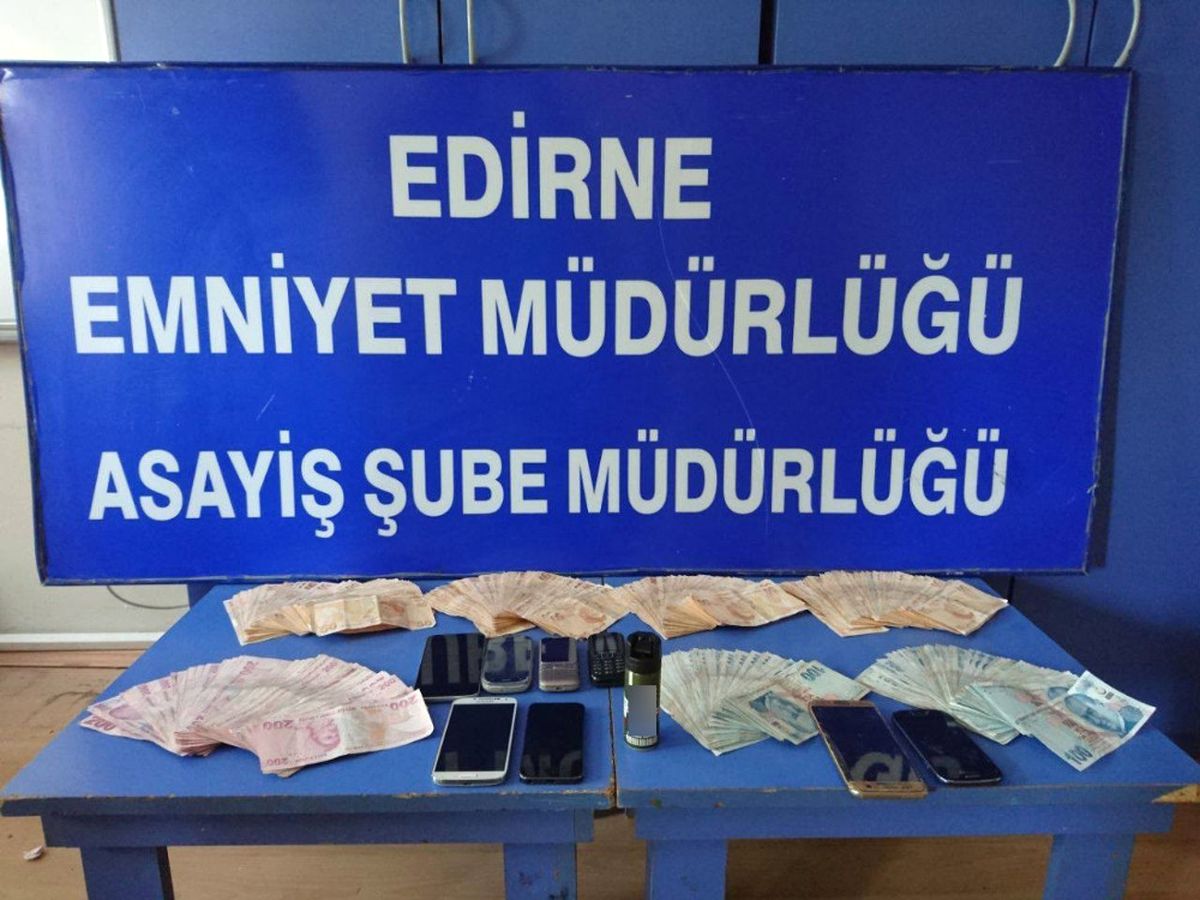 56 Bin Lirasını Sahte Savcıya Kaptırdı