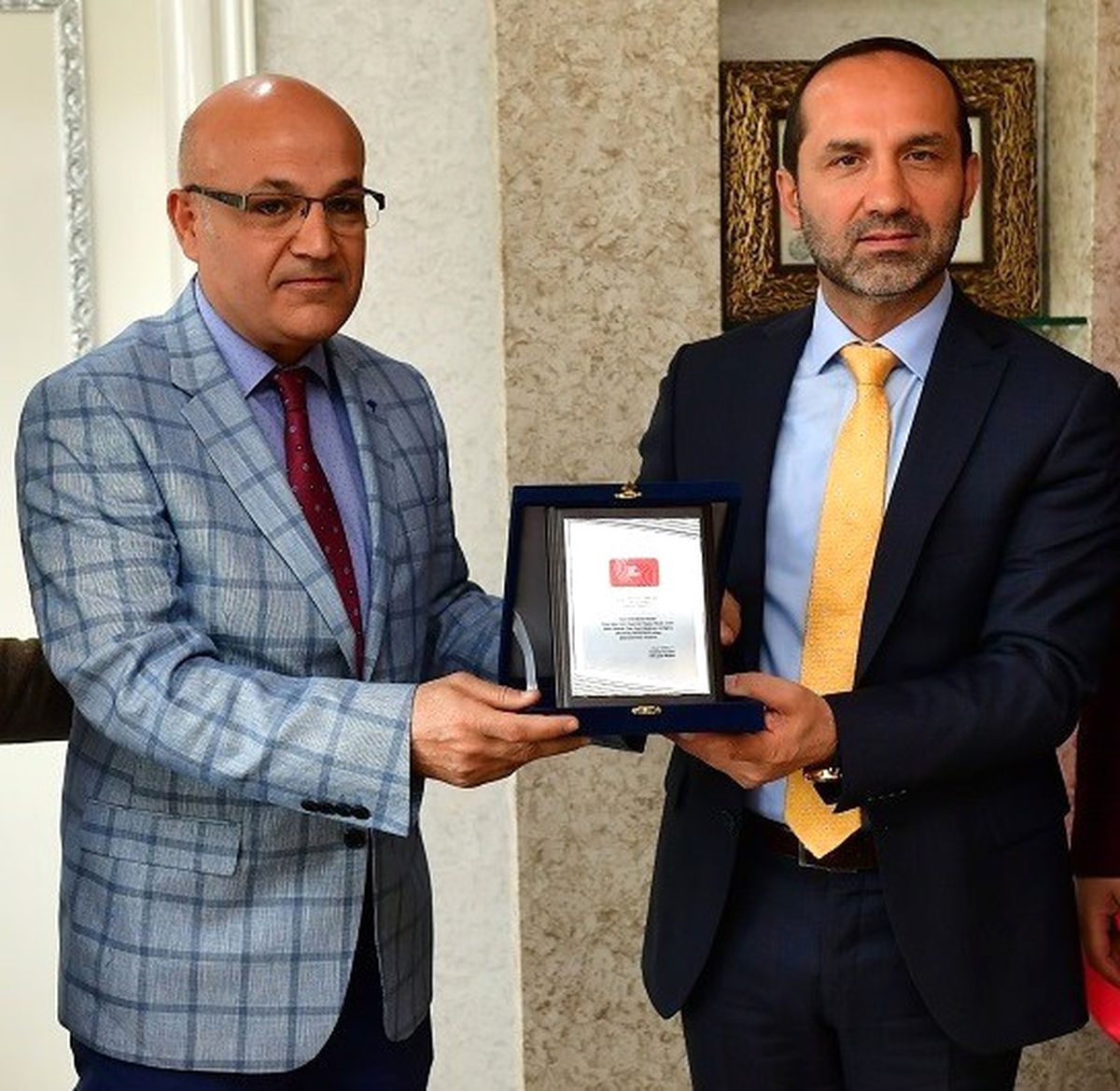 Ahmet Çamyar\'a Bik Ödülü