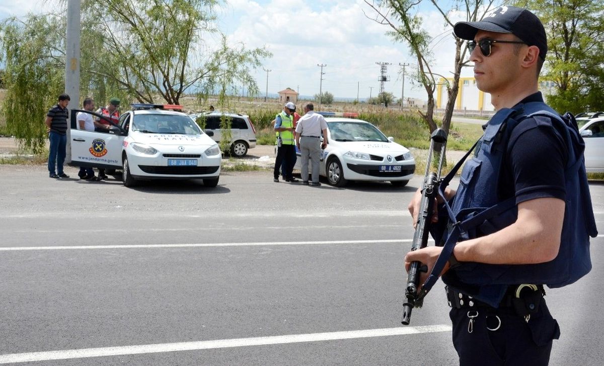 Aksaray\'da Polis ve Jandarmadan Ortak Uygulama
