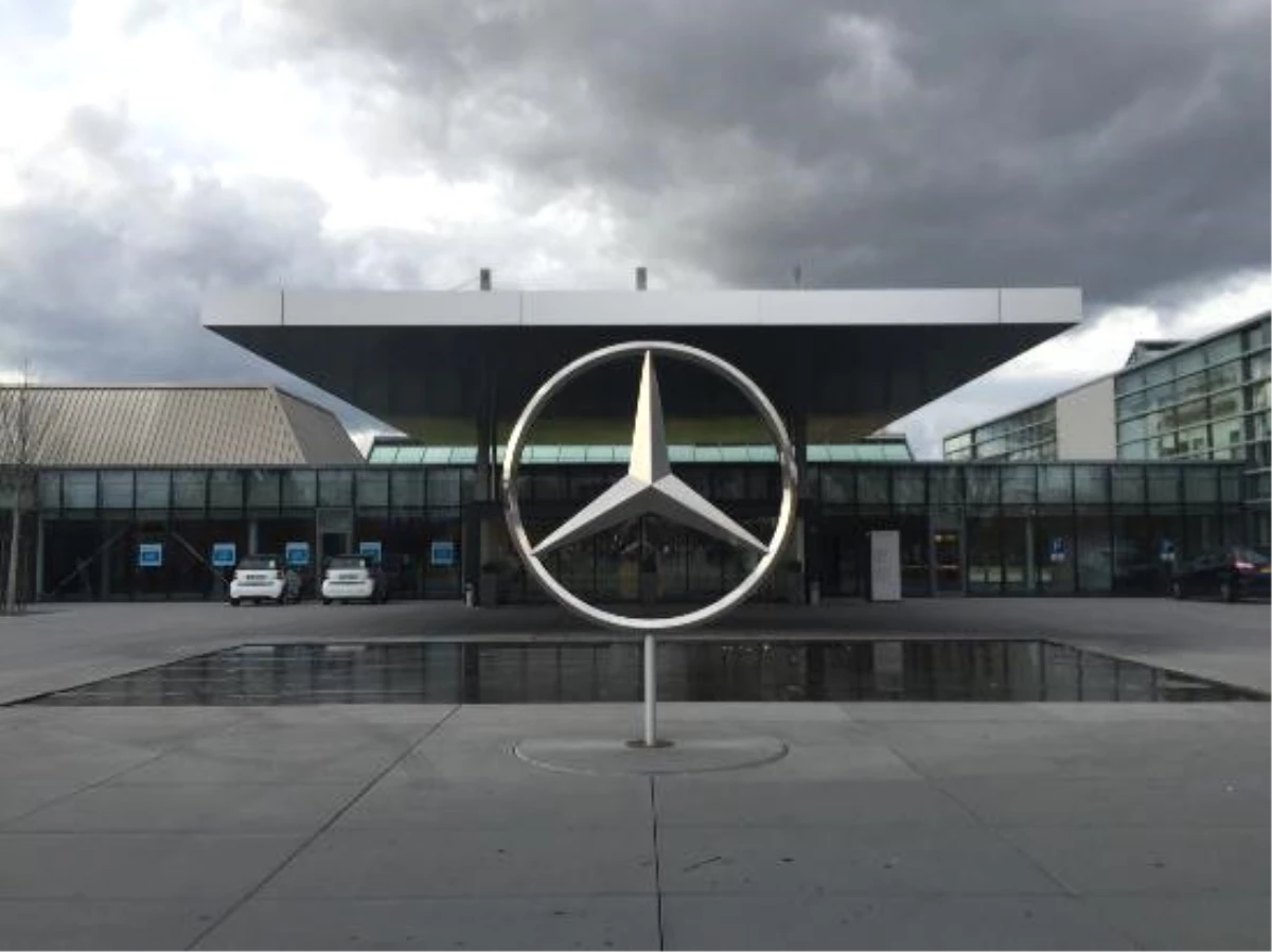Almanya Mercedes Benz Tesislerinde 23 Savcı ve 230 Polis Arama Yapıyor