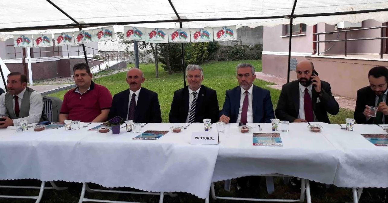 Azerbaycan\'ın 99. Kuruluş Yıl Dönümü Sekapark\'ta Kutlandı