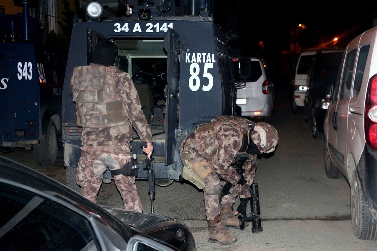 Bağcılar\'da Polis Operasyonu