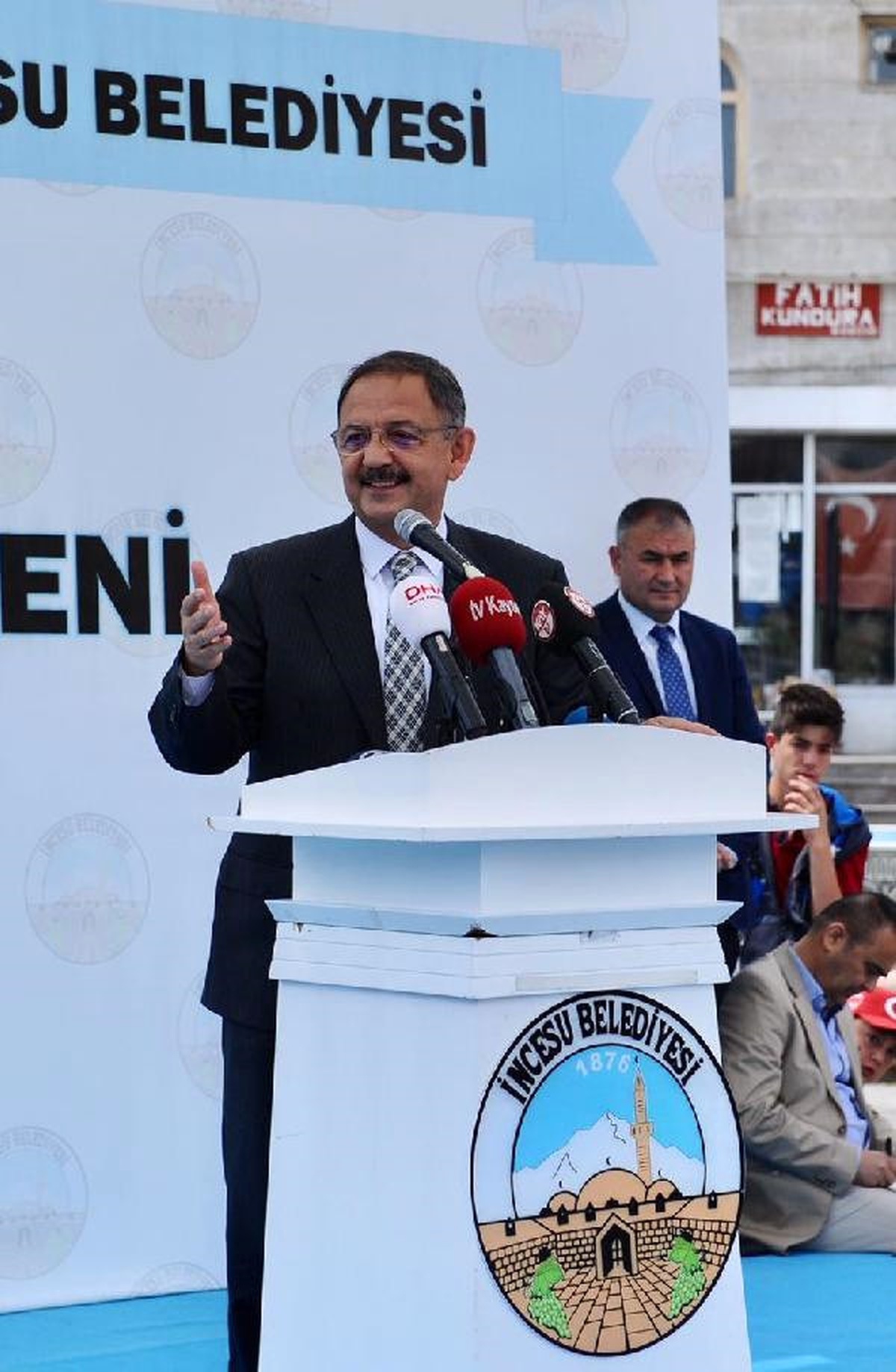 Bakan Özhaseki: Fetö\'cüler Şeytandan Bile 2 Tık Öndeler
