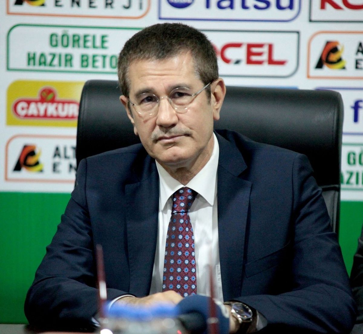 Başbakan Yardımcısı Nurettin Canikli\'den Giresunspor\'a Ziyaret