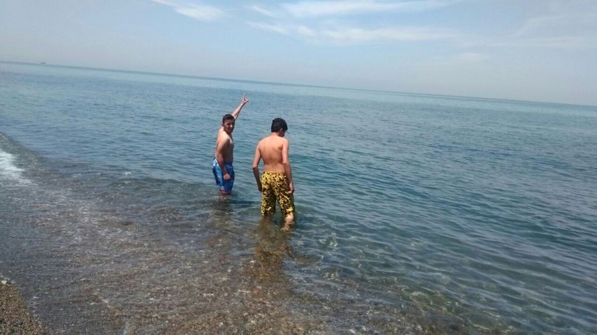 Batı Karadenizde Gençler Deniz Sezonunu Açtı