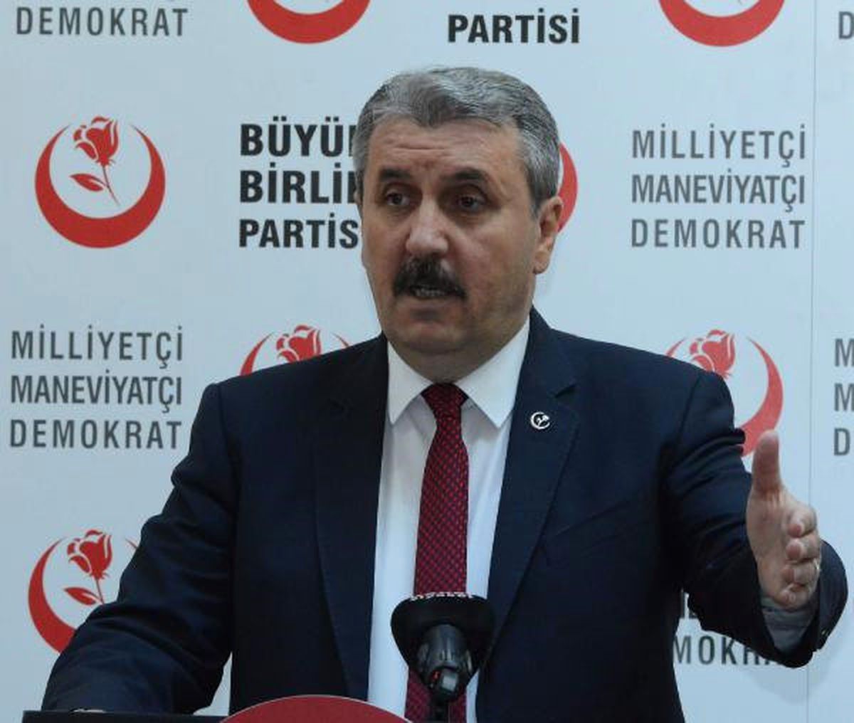 BBP Lideri Destici: Dualarımız Zulüm, Kahır, Çile ve Sıkıntı Çekenlere
