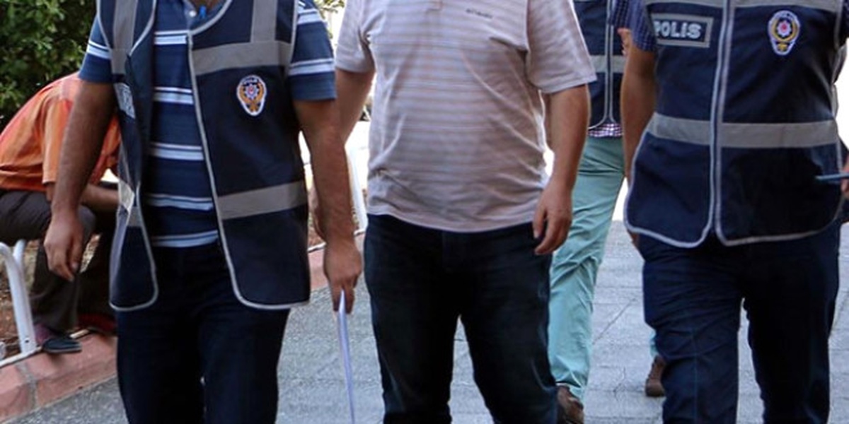 Dha İstanbul - Sözcü Gazetesi Soruşturması: Gözaltına Alınan 3 Kişi Adliyeye Sevk Edildi