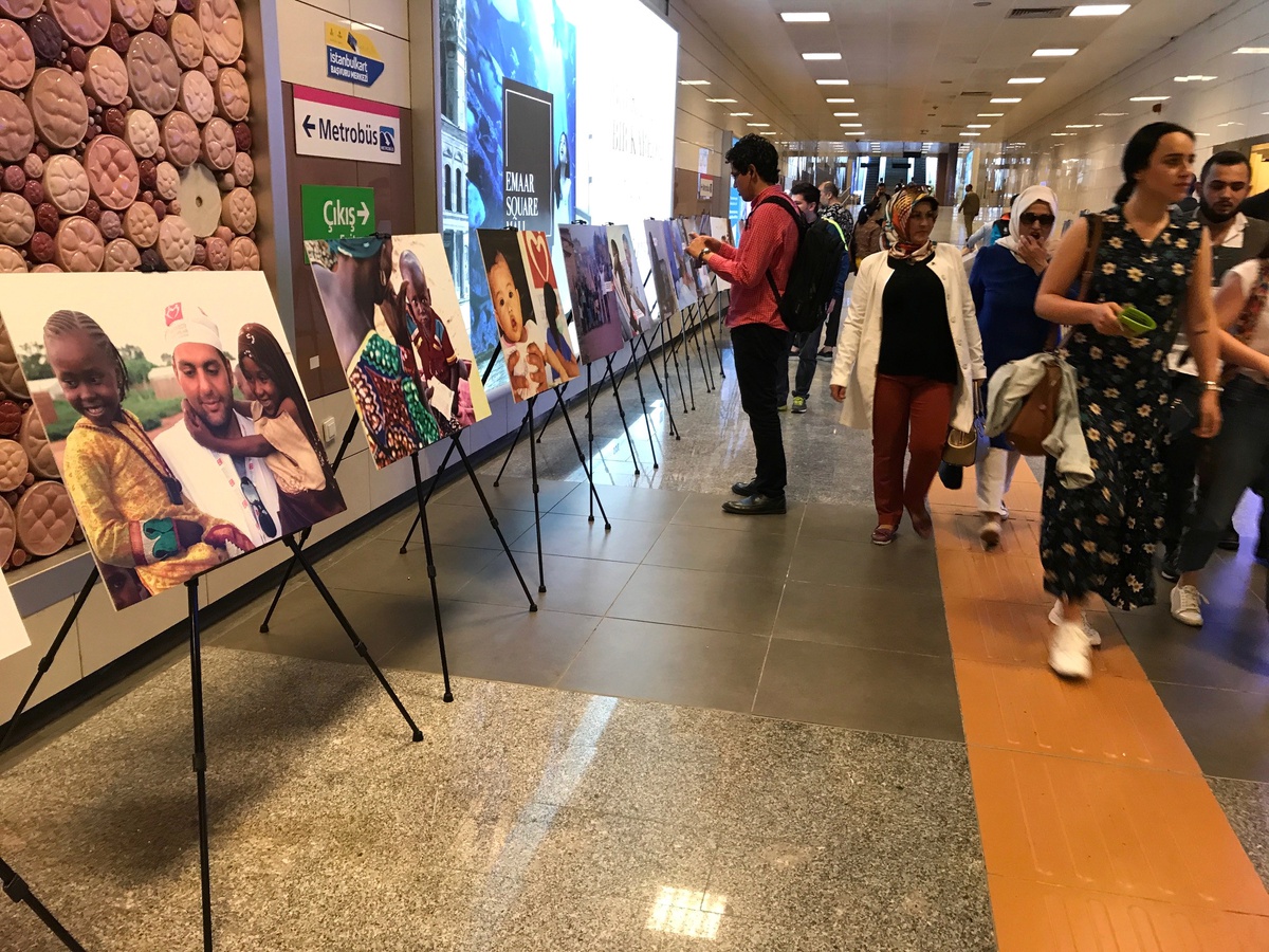 "Dünyanın İyiliği" fotoğraf sergisi açıldı