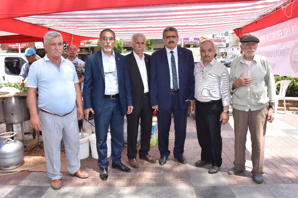 Şehit Polis ve Askerler İçin Bin Kişilik Lokma Dağıtıldı