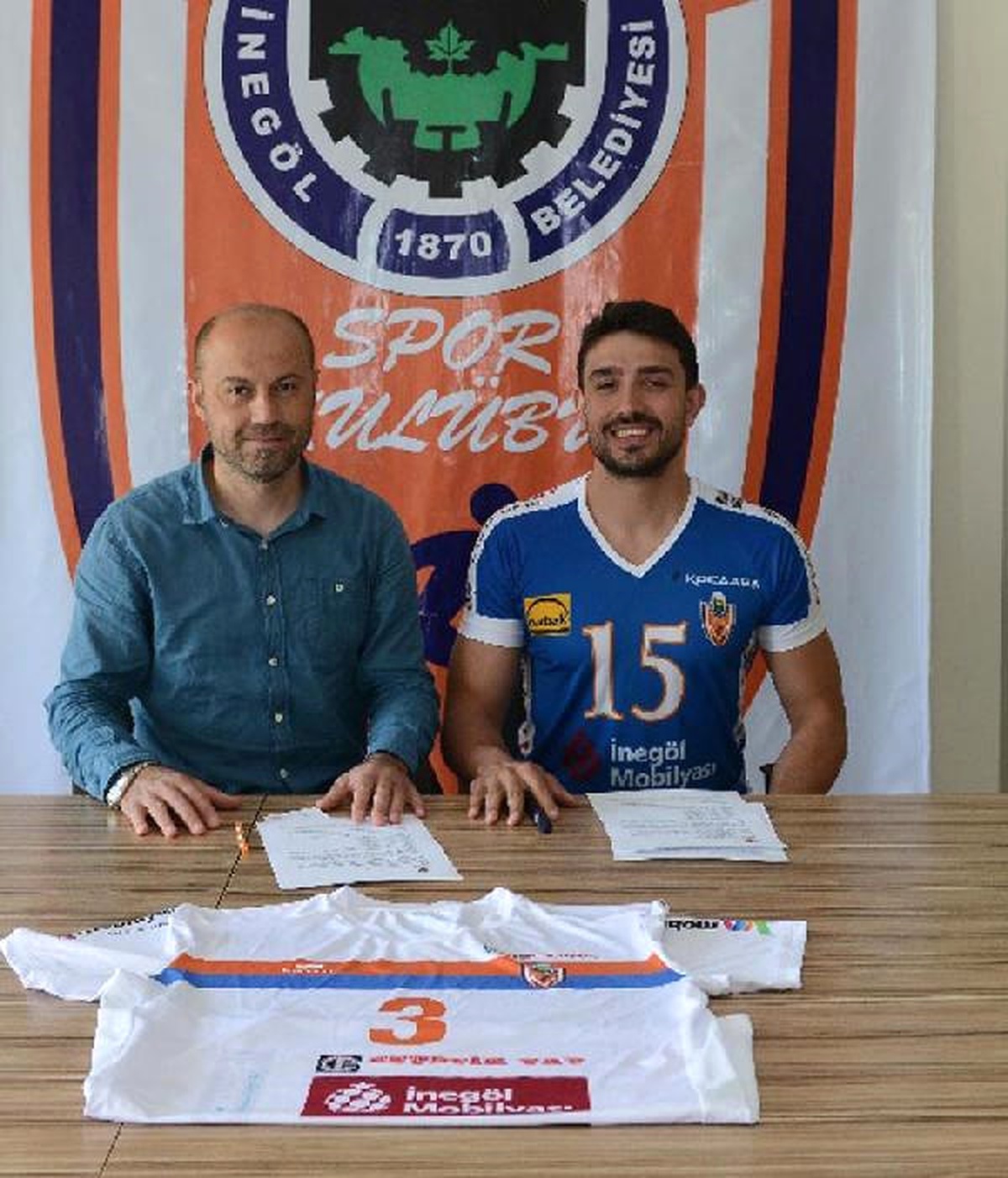 İnegöl Belediyespor\'a Ceyhun\'dan 1 Yıllık İmza