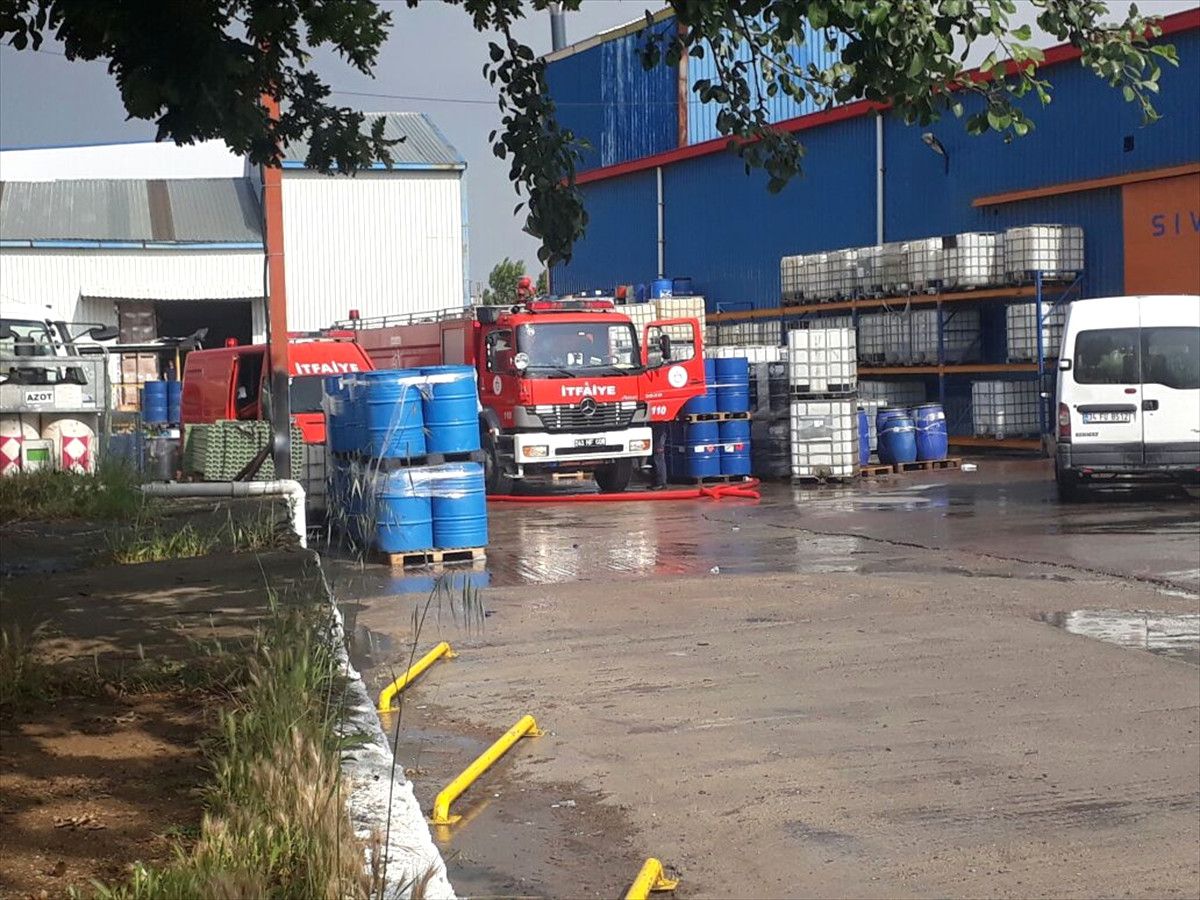 Kocaeli\'de Fabrika Yangını