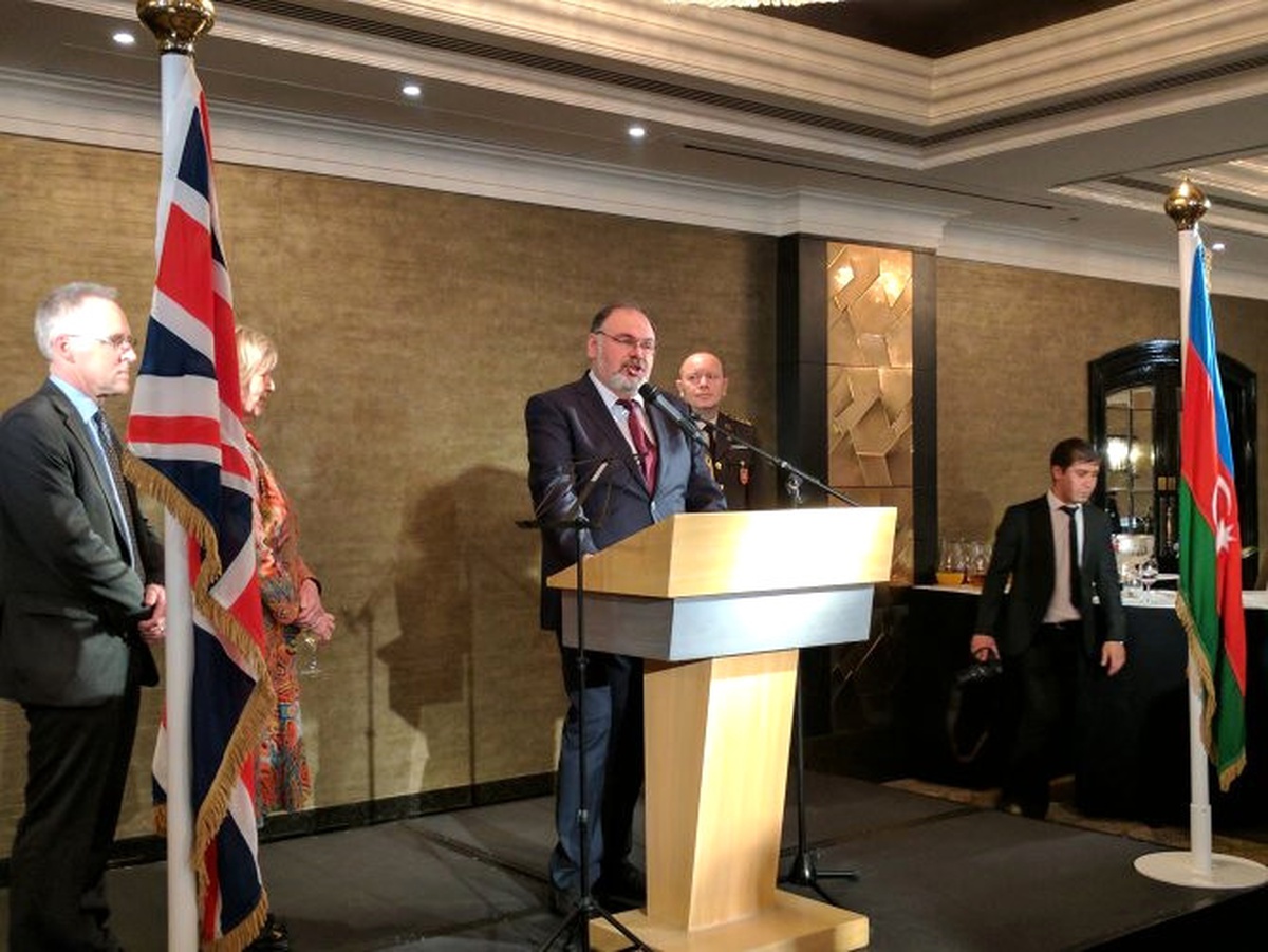 Londra\'da Azerbaycan Cumhuriyet Günü Kutlandı