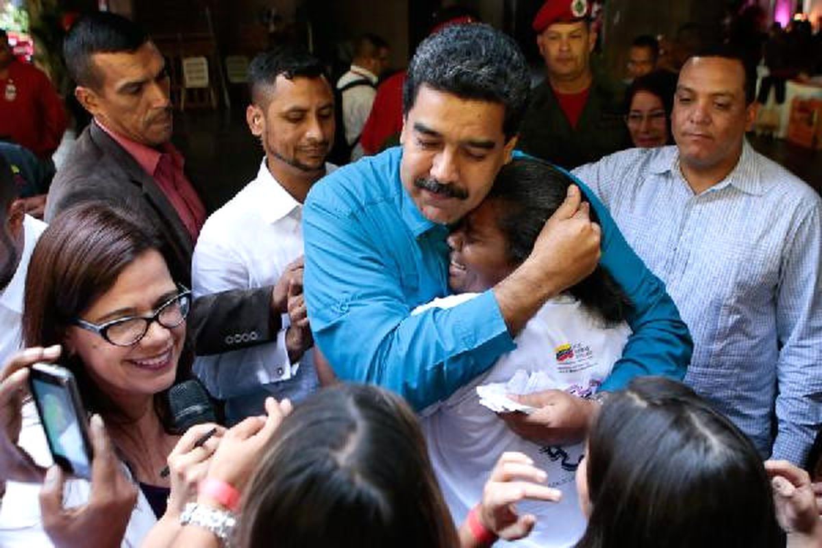 Maduro\'dan Muhalefet Liderlerine Yeniden Diyalog Çağrısı