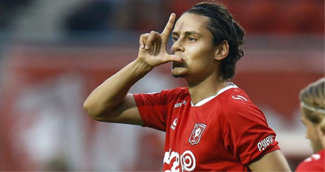 Manchester City, Enes Ünal\'ı İspanya Ekibi Valencia\'ya Kiraladı