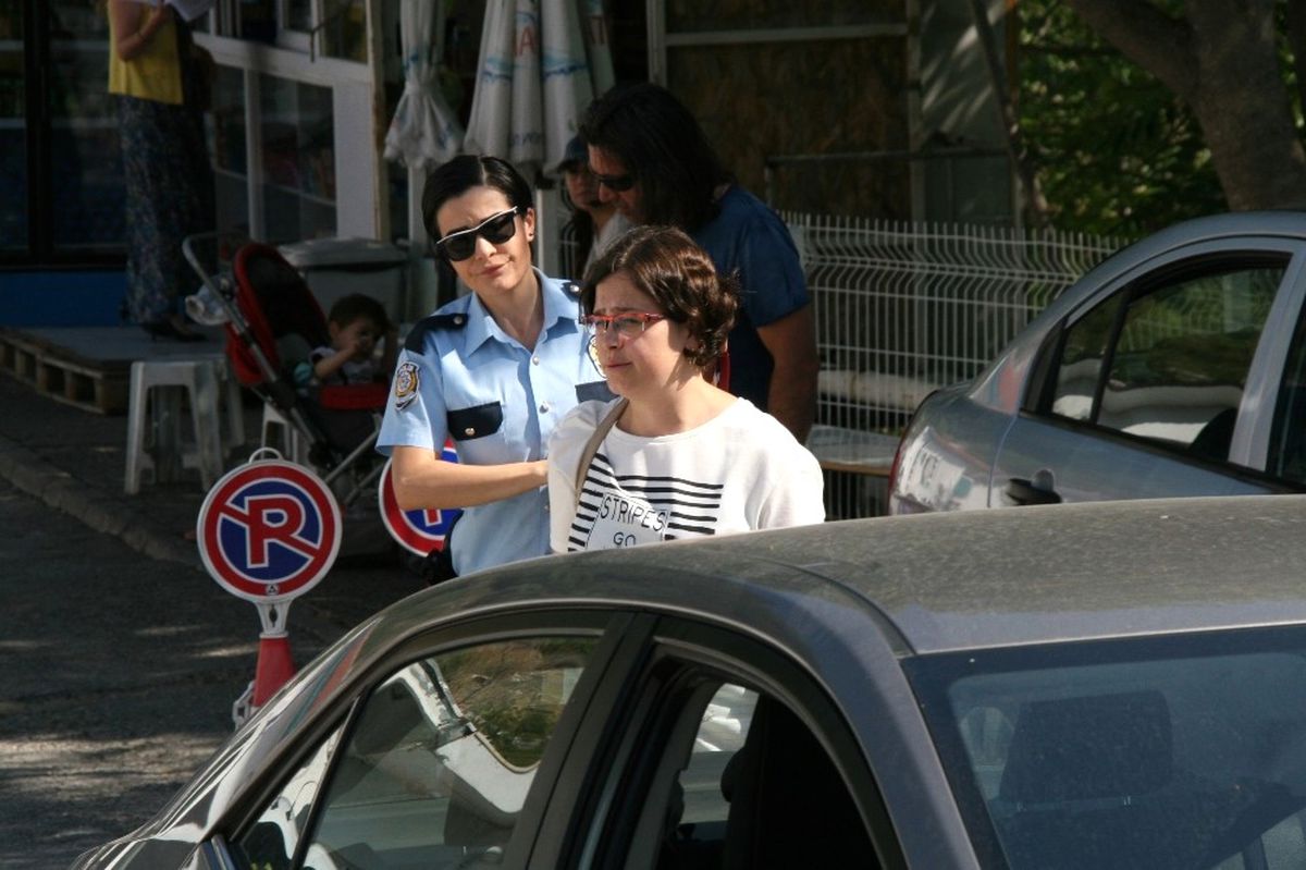Marmaris\'te 2 Asker ve 1 Öğretmene Fetö Gözaltısı