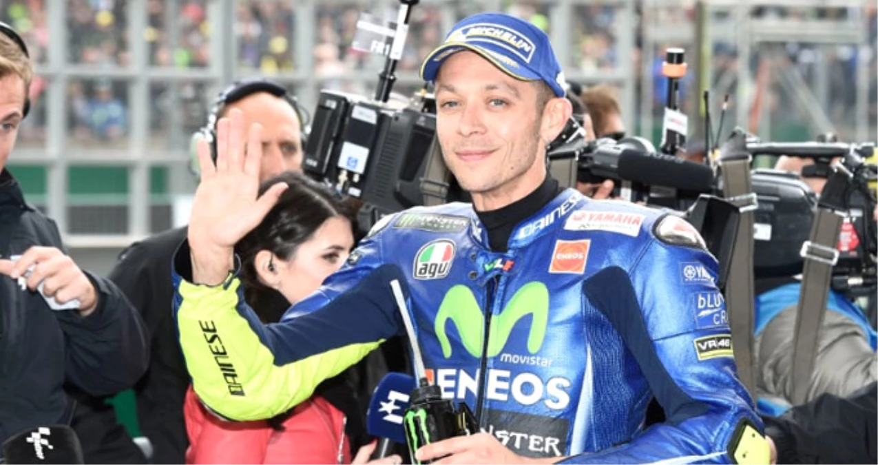 Motosikletçi Valentino Rossi, Antrenmanda Kaza Yaparak Hastaneye Kaldırıldı