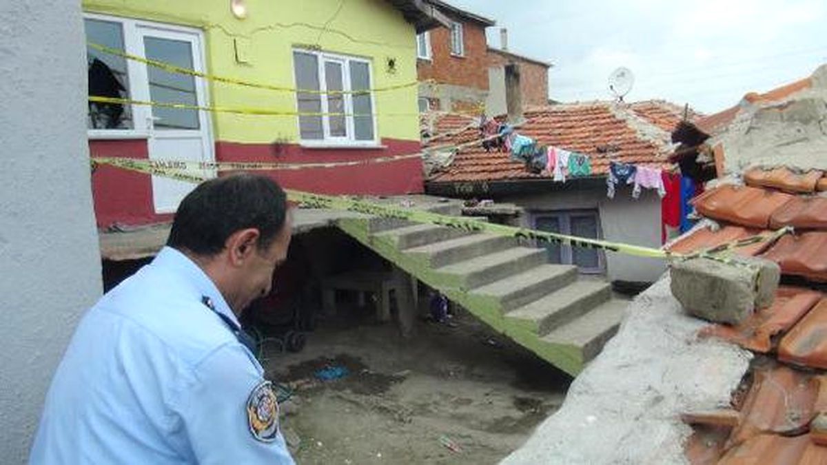 Pompalı Tüfekle Girdiği Evde Katliam Yaptı: 3 Ölü (4)