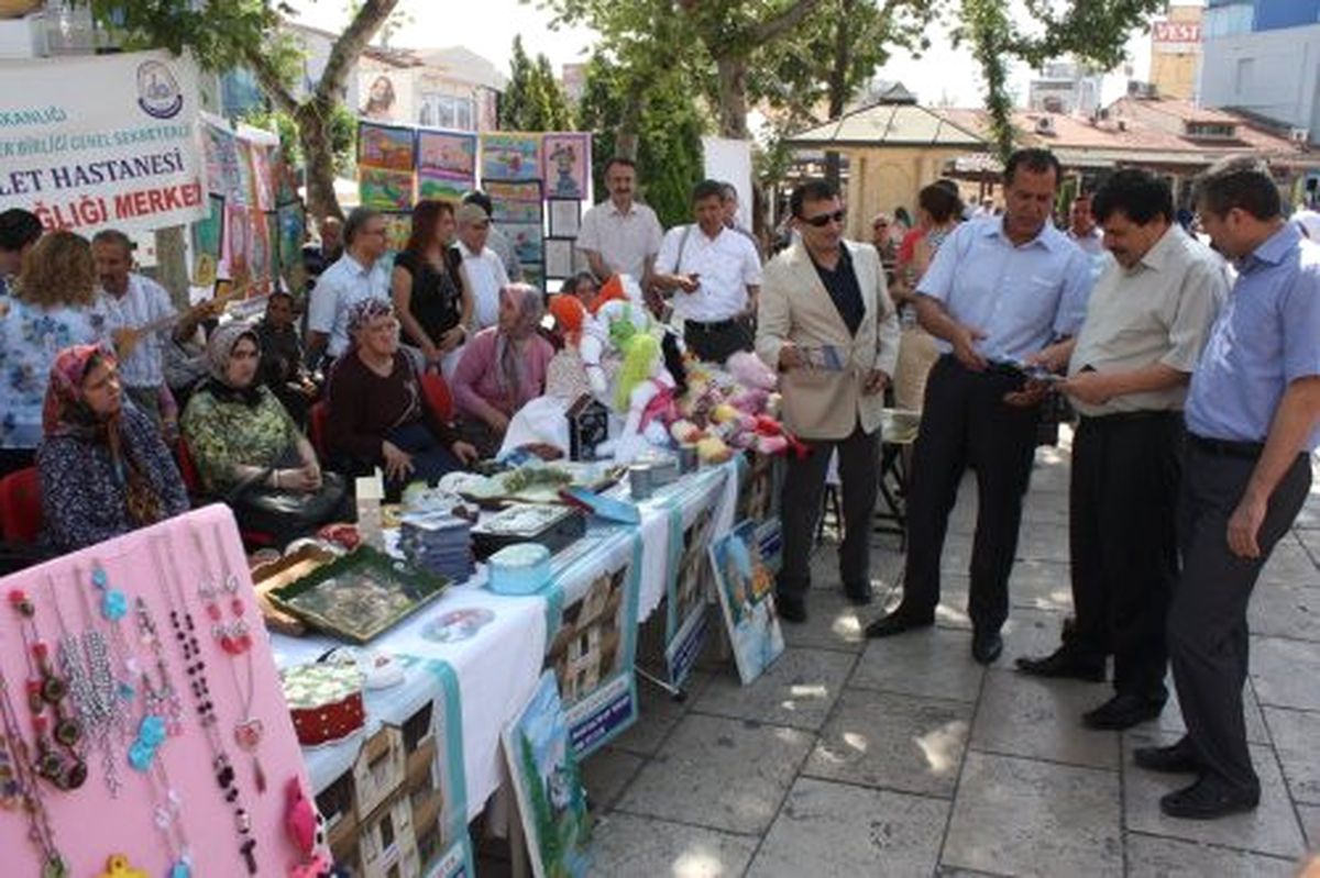 Psikolojik Tedavi Gören Hastalardan Sergi