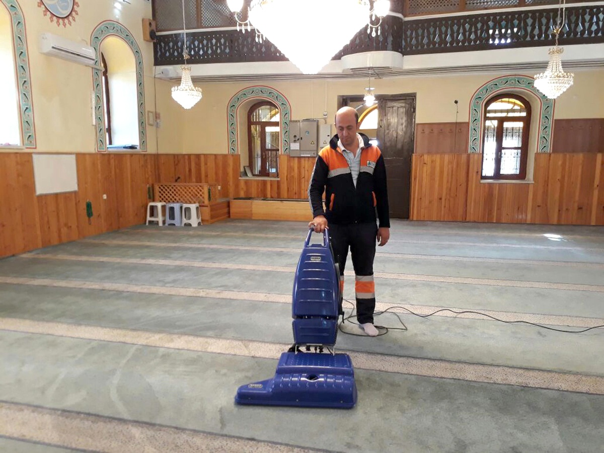 Ramazan Ayı Öncesi Camilerde Temizlik Çalışması