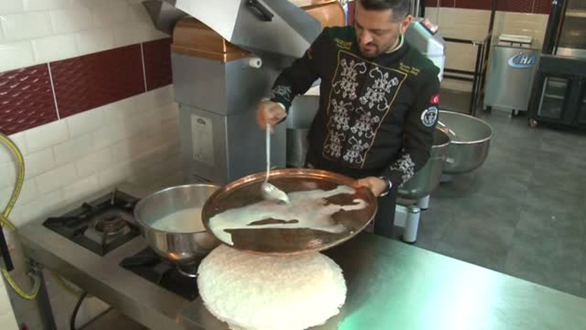Tatlıcıların "Güllaç" Mesaisi Başladı