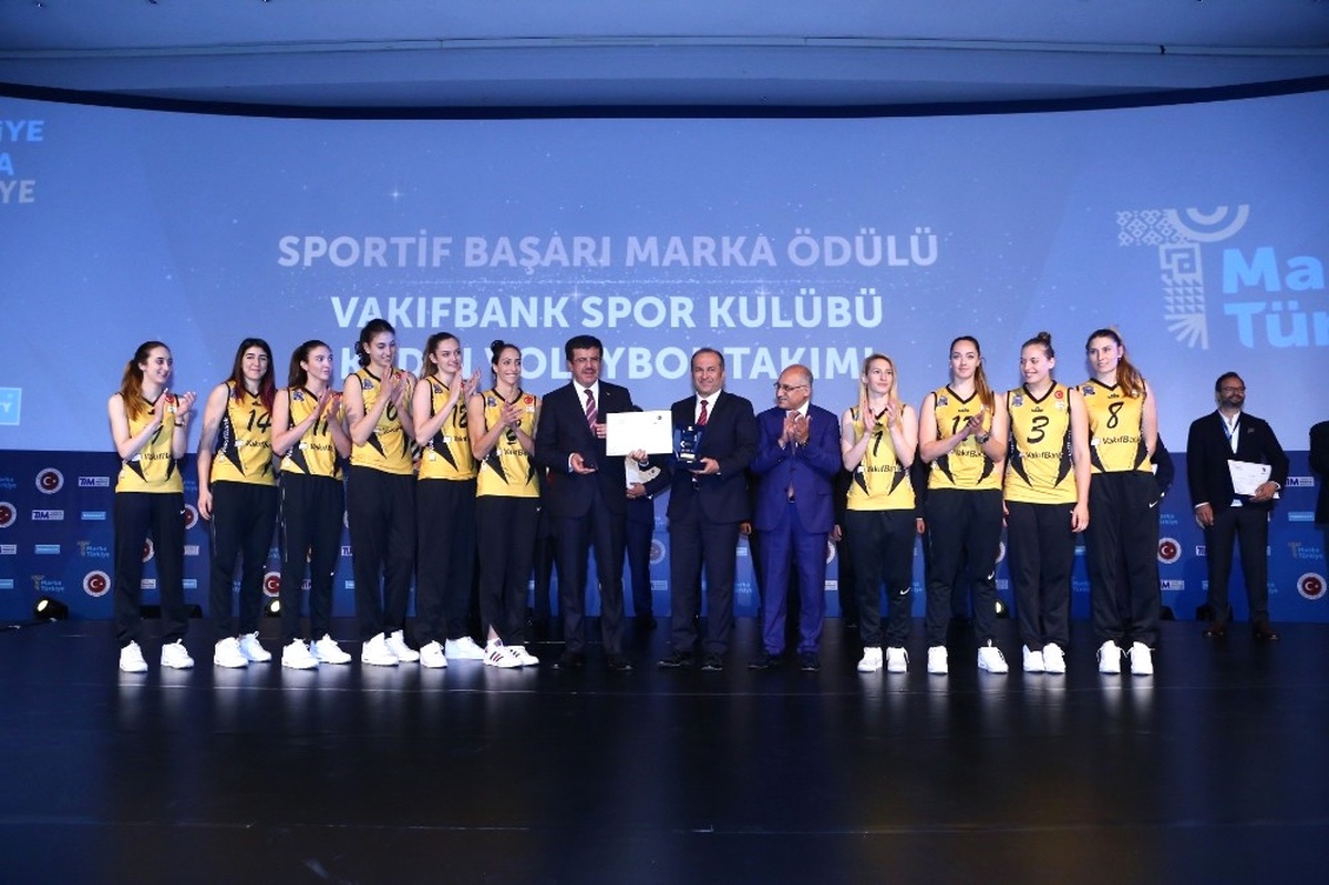 Vakıfbank\'a \'Sportif Başarı Marka Ödülü\' Verildi