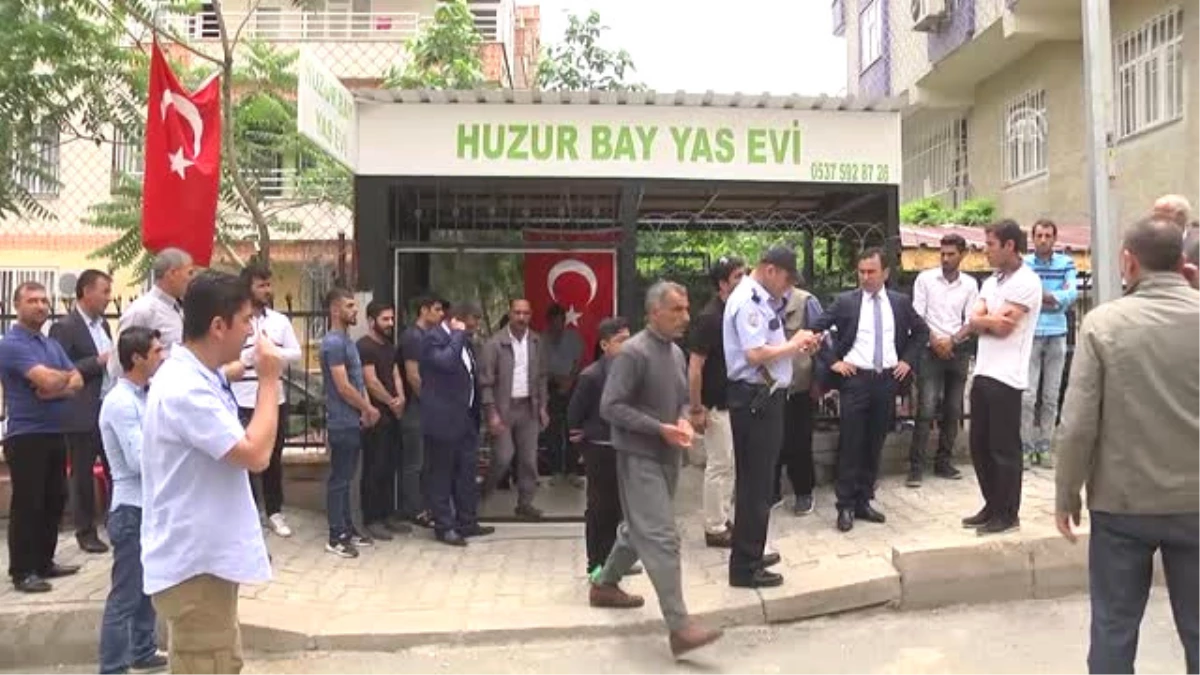 Vali Aksoy, Şehit Tankçı Er Yıldız\'ın Ailesine Taziye Ziyaretinde Bulundu