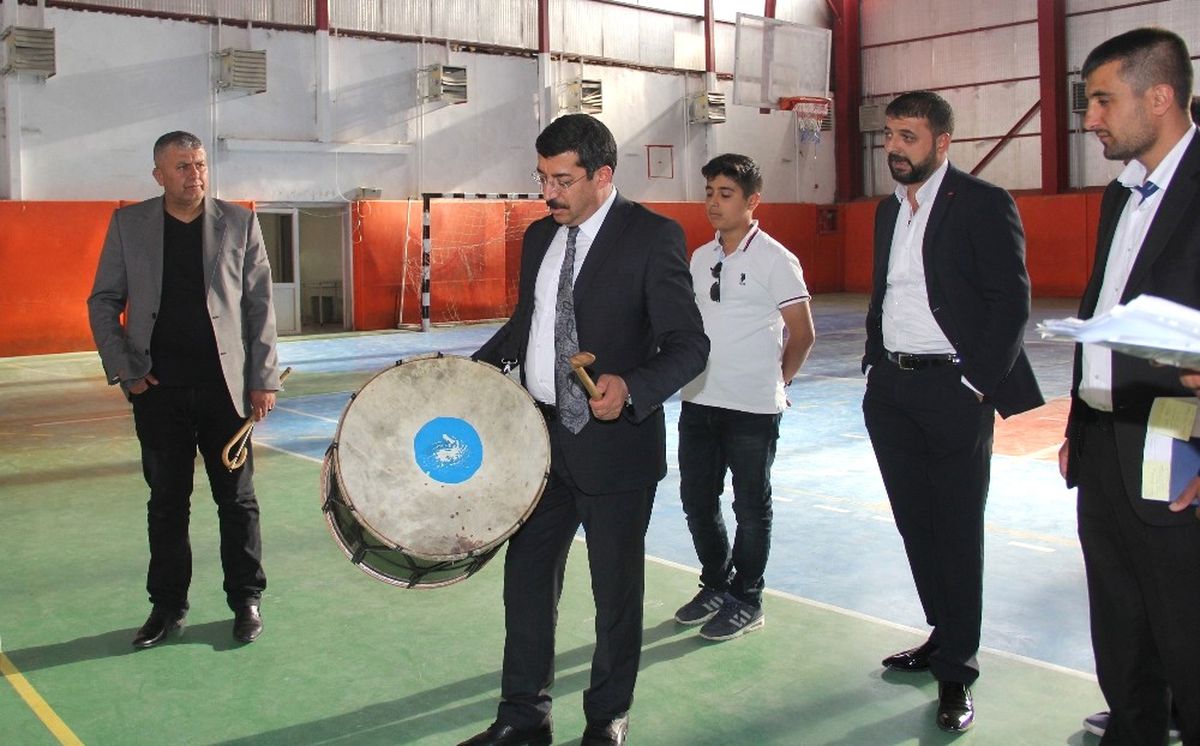 Van\'ın Sokakları Manilerle Yankılanacak