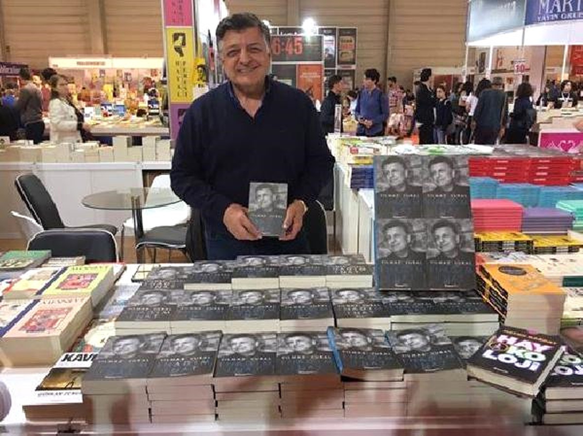Yılmaz Vural\'ın Kitabına Büyük İlgi Sürüyor