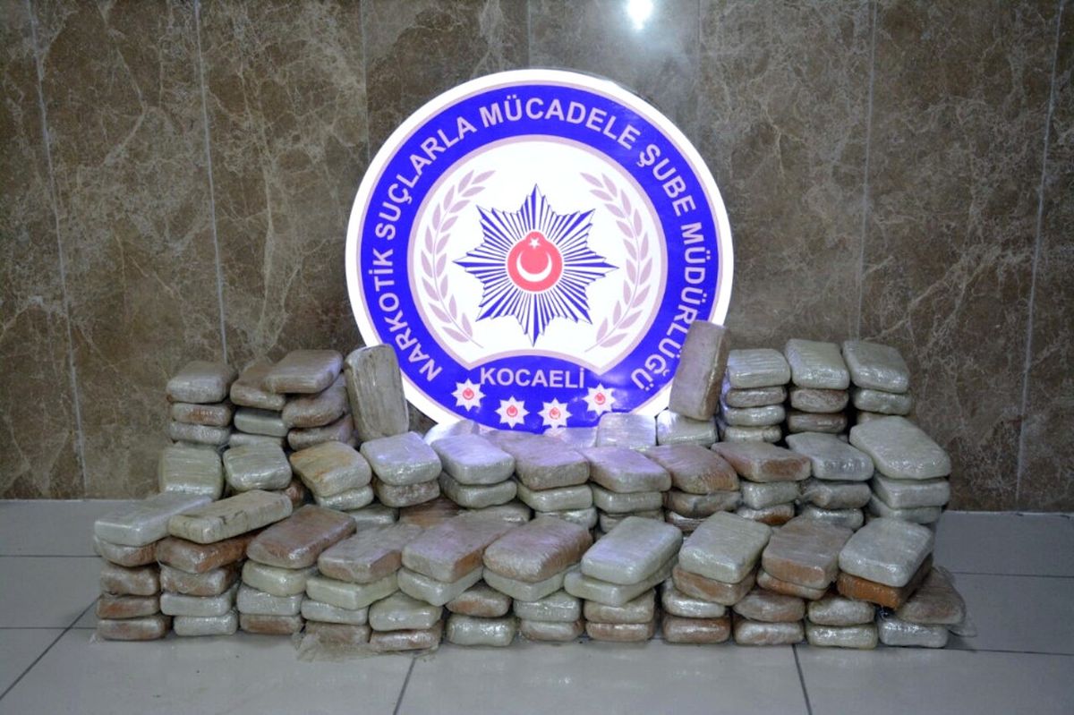 Yolcu Otobüsünde 110 Kilogram Eroin Ele Geçirildi