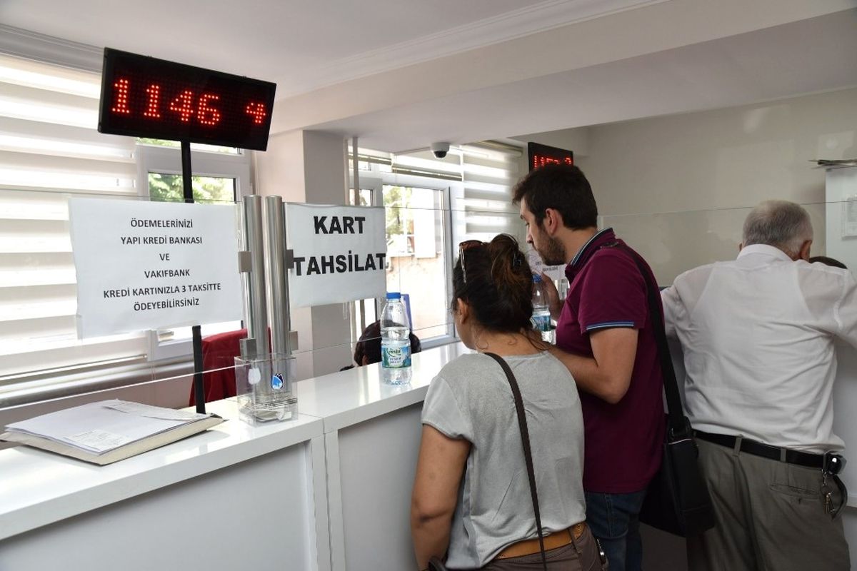 Yunusemre\'de Vezneler Hafta Sonu da Açık