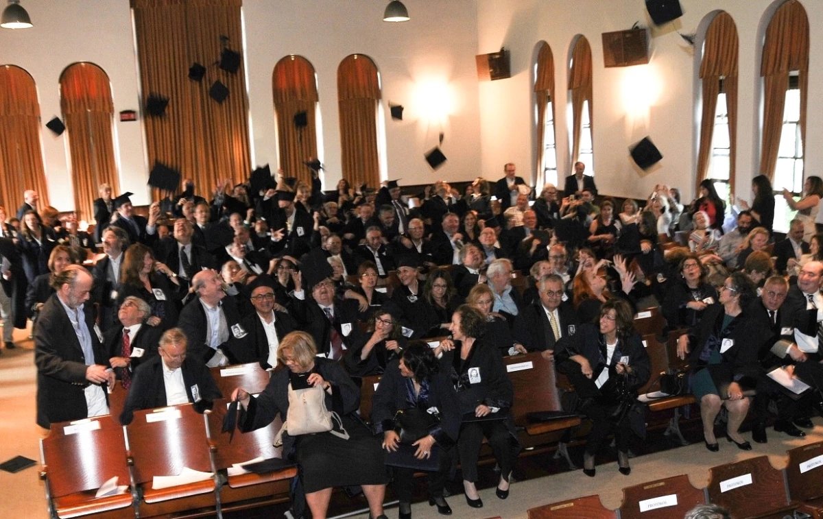 40 Yıl Sonra Tekrar Diploma Töreni Heyecanı Yaşadılar