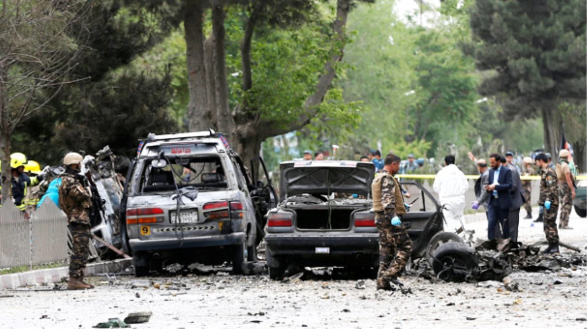 Afganistan\'da Ramazan Ayının İlk Günü Saldırı: 18 Ölü